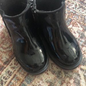 Zara. Disney minnie mouse boots. In black. Almost new